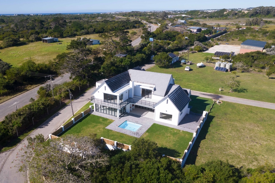 4 Bedroom Property for Sale in Kromme River Estate Eastern Cape